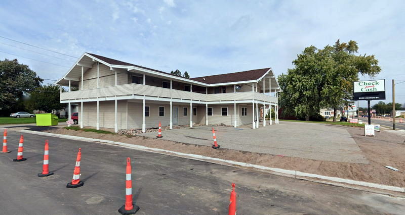 Iroquois Motor Lodge - Street View